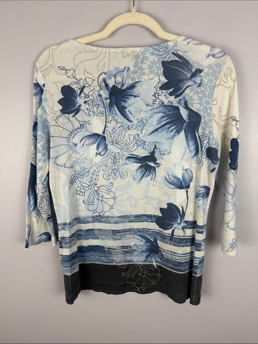 Olsen Europe Cotton Blue Floral Watercolor Embellished 3/4 Sleeve Top Size M 10 - Picture 13 of 13
